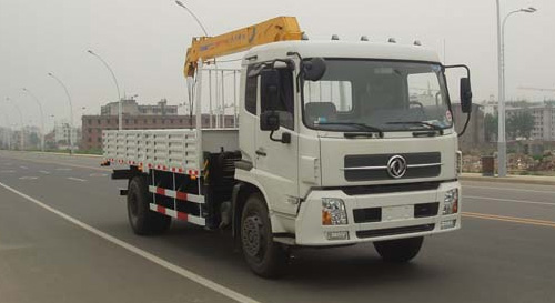 東風(fēng)天錦隨車起重運輸車