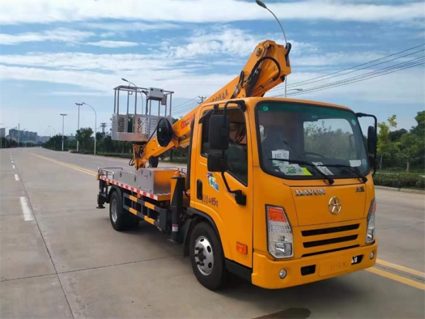 大運直臂升縮式藍(lán)牌高空作業(yè)車