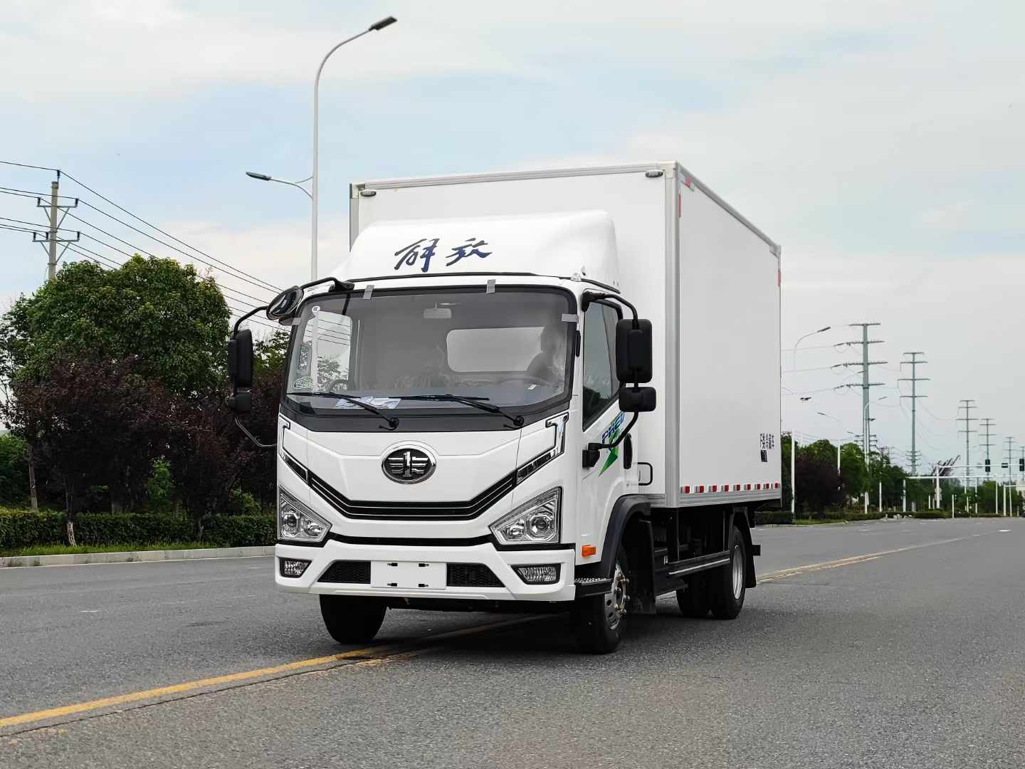 解放虎6G混動(dòng)冷藏車(chē)